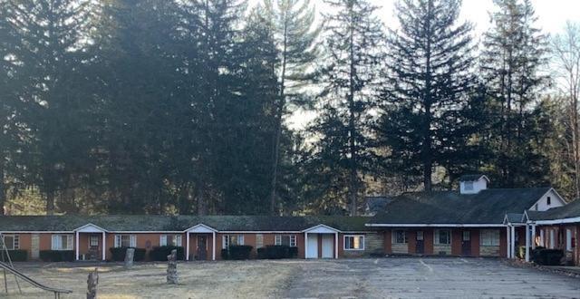 Pine Creek Motel & Campsites Gaines エクステリア 写真